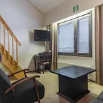 Kultahippu & 4*