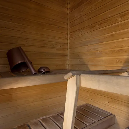 Hotel Kultahippu & 4*